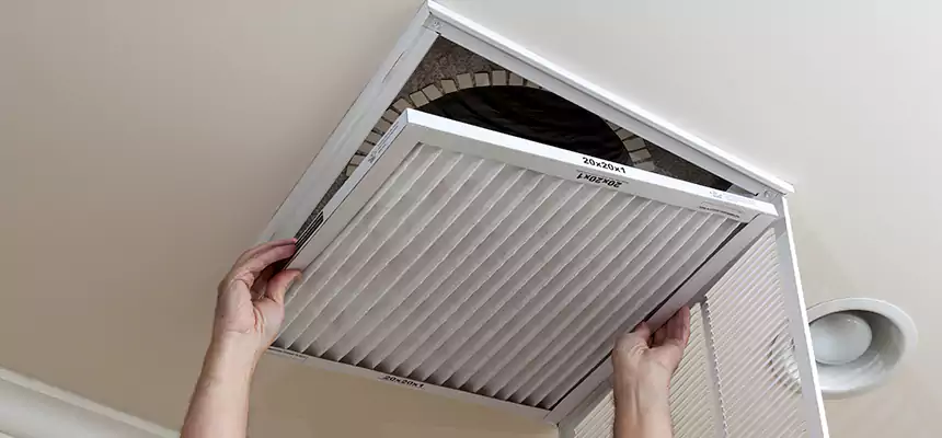 Robust Commercial Air Duct Cleaning in Tampa